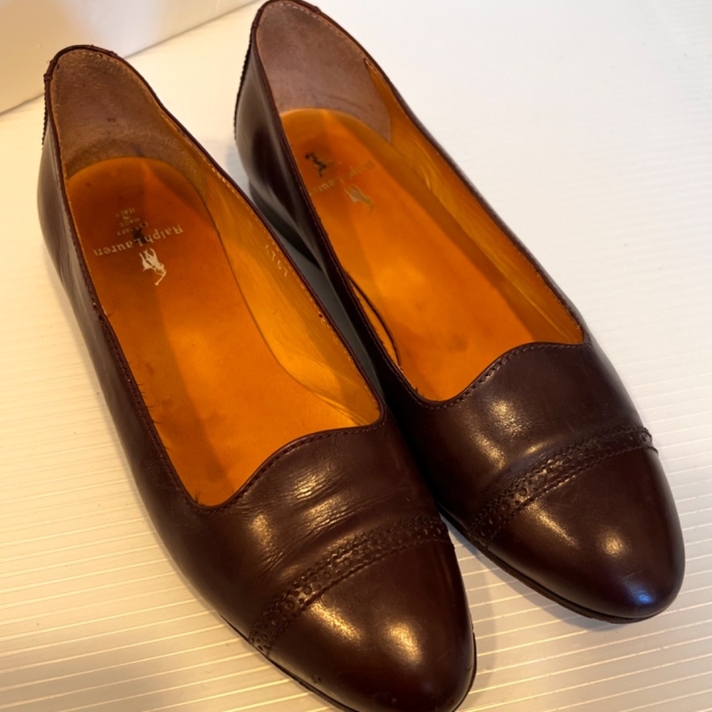 Women's Ralph Lauren made in Italy wing tip / ballet flats